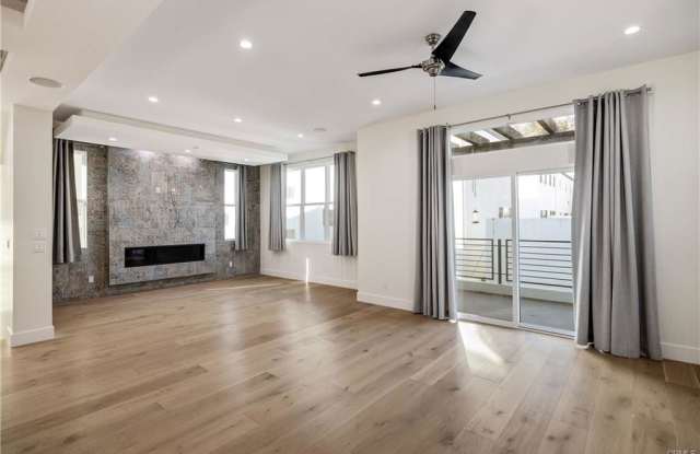 304 North Catalina Avenue