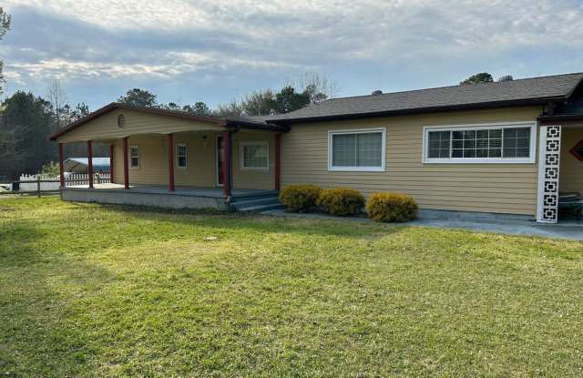 Photo of 170 Loop Rd