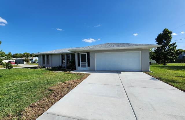 400 SW Buxton Avenue