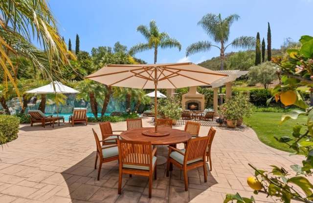 6369 Clubhouse Drive