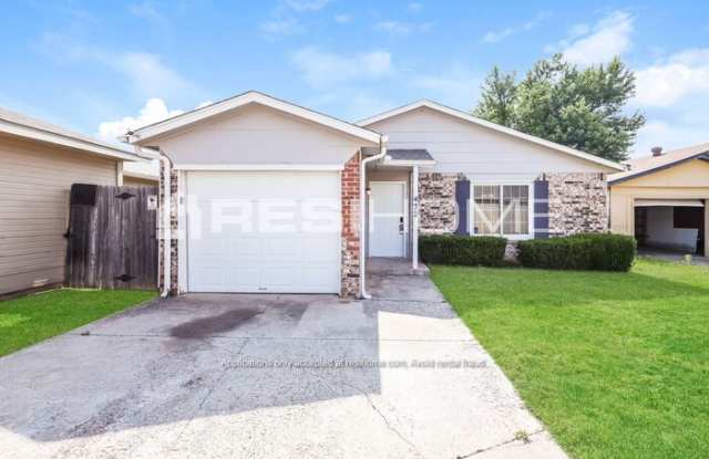432 Manner Park Avenue