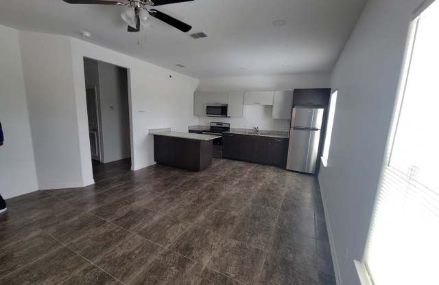 300 Sylvia Handy Drive - 114