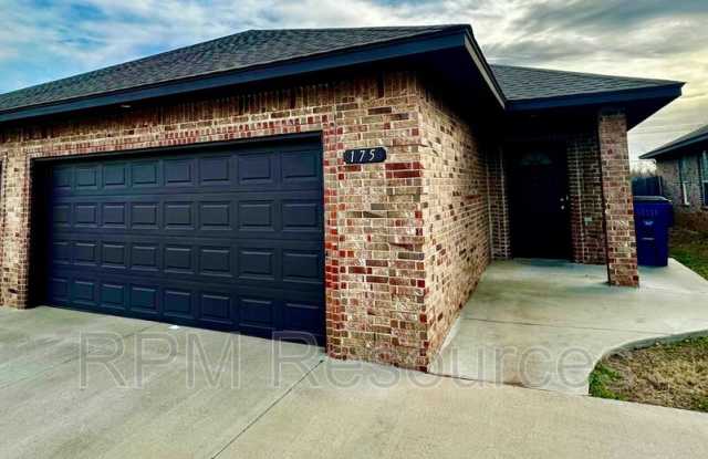 Photo of 175 Bison Court Way