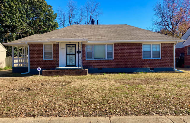 1446 S Perkins Rd - 1446 South Perkins Road, Memphis, TN 38117