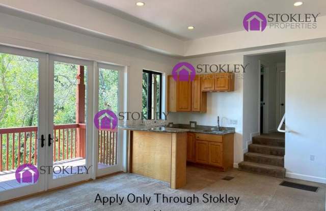 712 Moraga Road