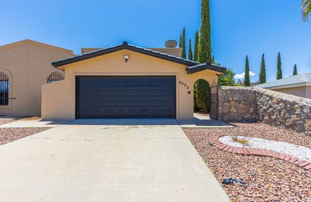 Northeast duplex approximately a 10-minute commute to post