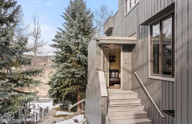 374 Meadow Ranch Road