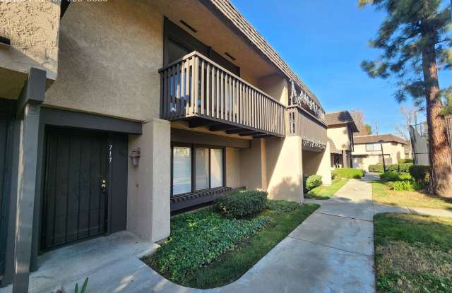 San Dimas 3 Bedroom Townhouse
