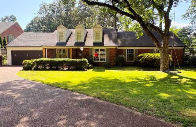 Renovated Home In The Heart Of East Memphis! Fully Fenced Backyard! No Carpet!