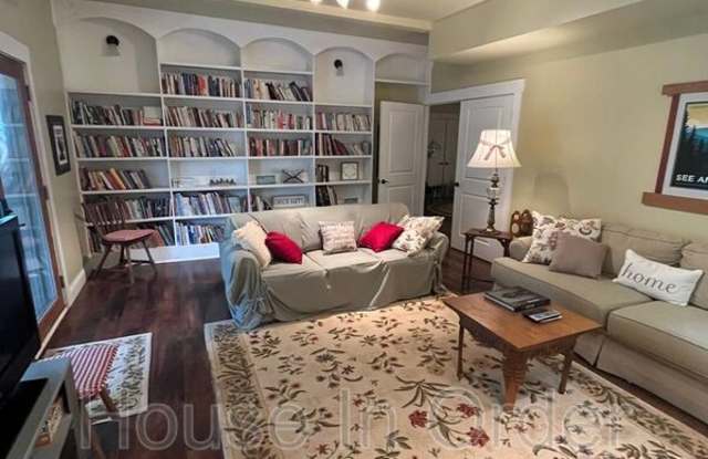 5 Williamette Circle