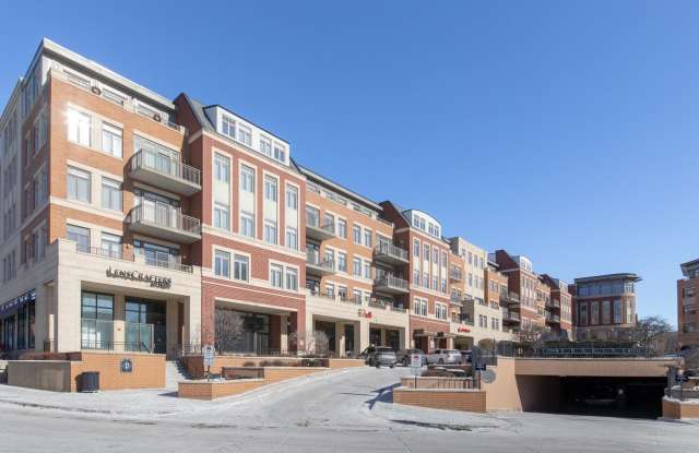 Photo of 120 N Northwest Highway unit: 506