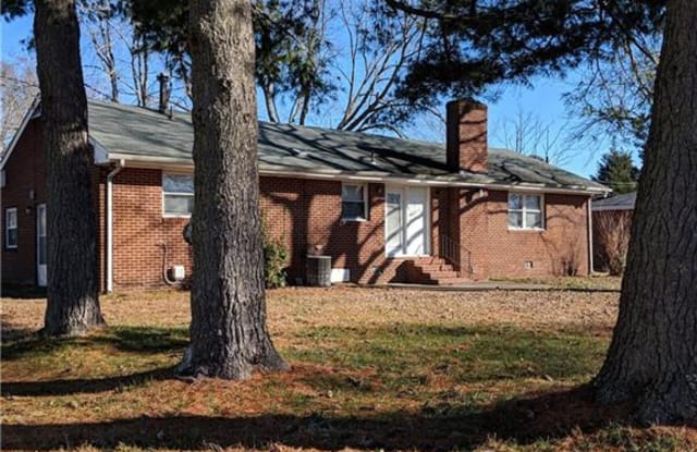 1043 Aberdeen Road - 1043 Aberdeen Road, Hampton, VA 23666