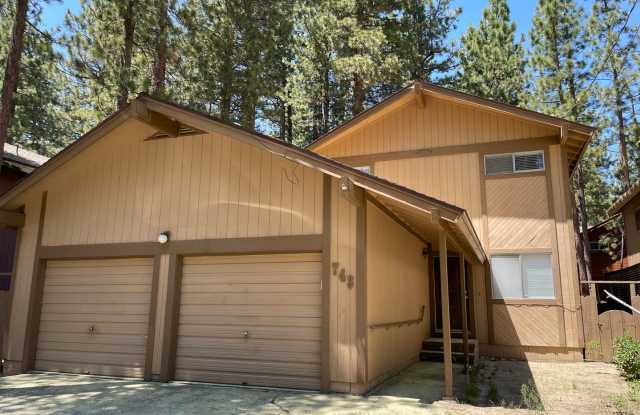 Great Location - Al Tahoe Home with Upgrades