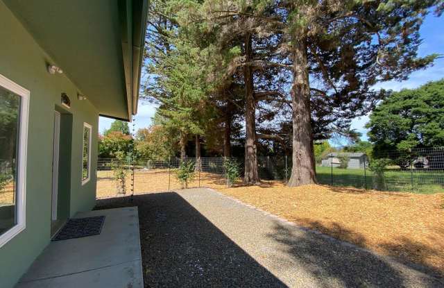 Newly-built home in Sebastopol with EV Charger - 6720 Rutgers Drive, Sonoma County, CA 95472