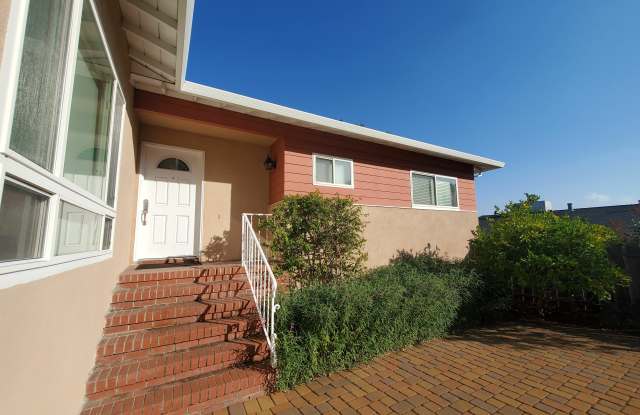 Photo of 200 Vía La Cumbre