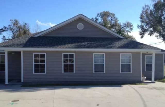 3 Bedroom Townhouse in New Iberia