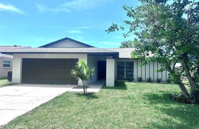 2380 TIMBERCREST Circle W