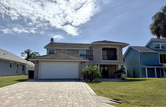 Photo of 10 Comet Court