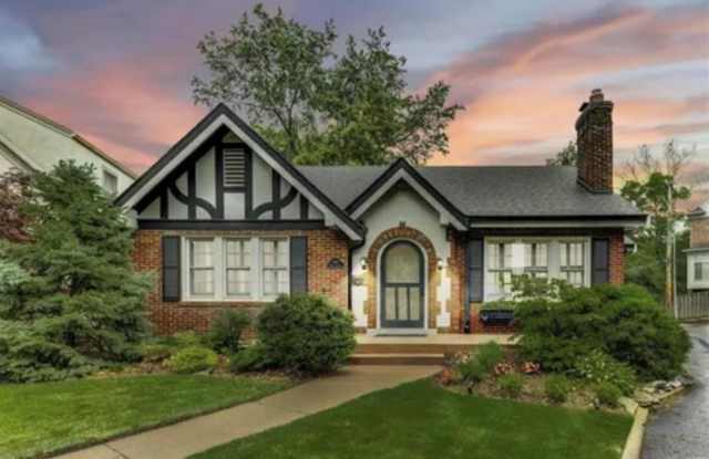 500 Donne Avenue