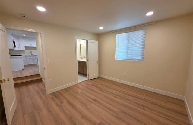 18719 Bassett Street