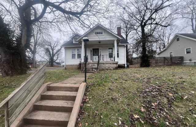 1100 N. 6th Street - READY FOR SHOWING SOON