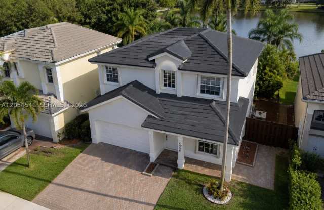 10956 NW 73rd St