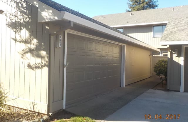 8031 Briar Ridge Ln - 8031 Briar Ridge Lane, Citrus Heights, CA 95610