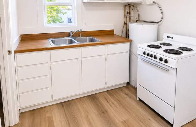 Adorable Updated Studio Home in the Heart of Downtown Billings