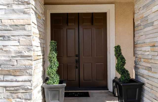 39112 Desert Holly Lane