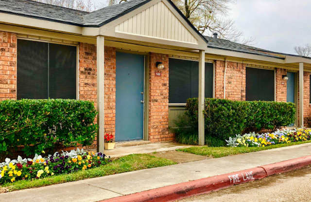 Donovan Village Apartments