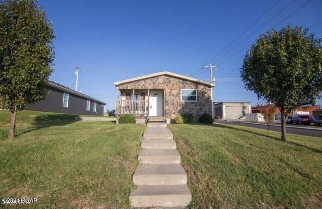 2331 S Joplin Avenue