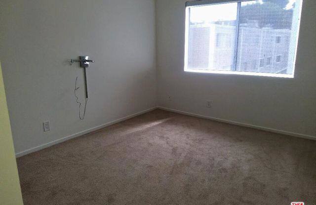 13065 Mindanao Way