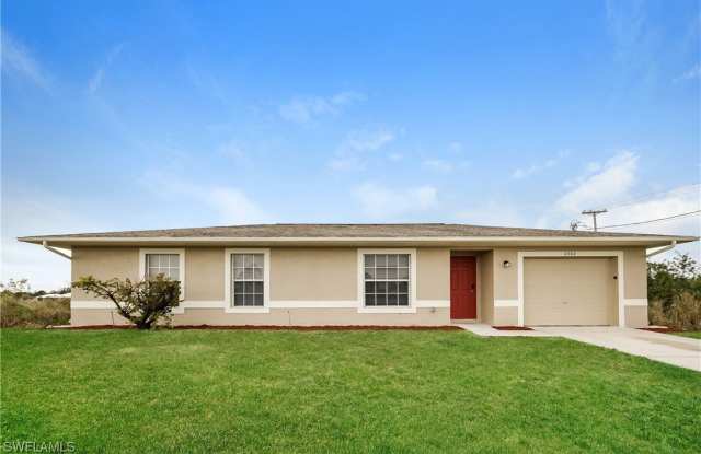 2302 Loraine Avenue S