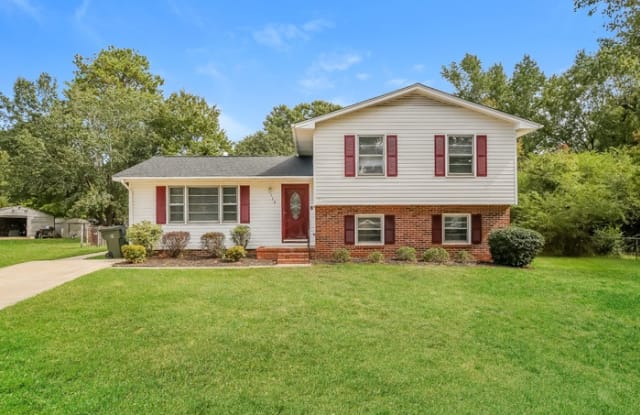 126 Shagbark Court - 126 Shagbark Court, Simpsonville, SC 29680