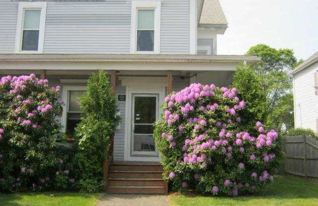 44 Pearl St. - 44 Pearl Street, Middleborough Center, MA 02346