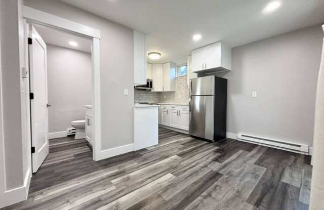 Available Now! Newly Remodeled 2BR Unit in Boulder Fourplex