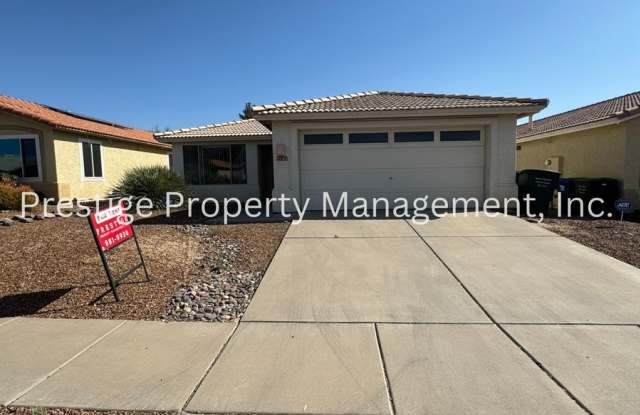 This charming 3+den/2 Bath East Home Is just What You Need!!