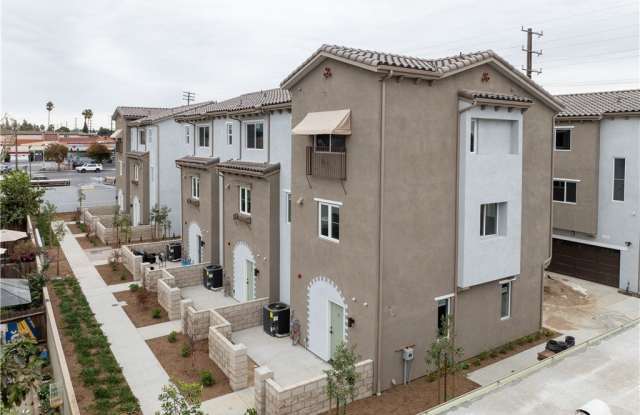 573 E Arrow Hwy