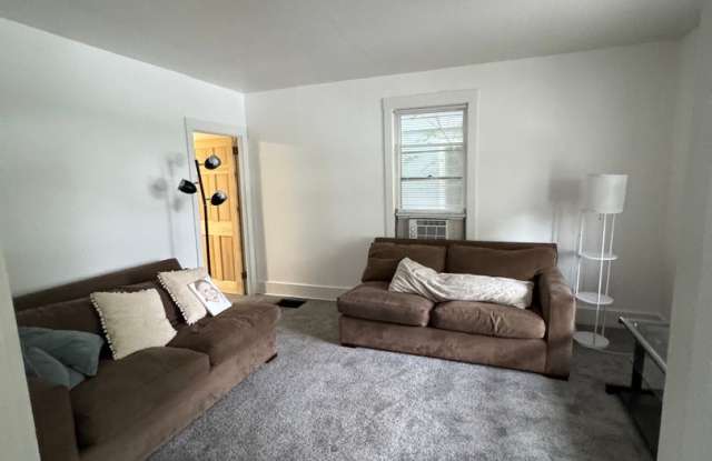 942 Woodlawn Ave. | JOIN THE WAITLIST TODAY!