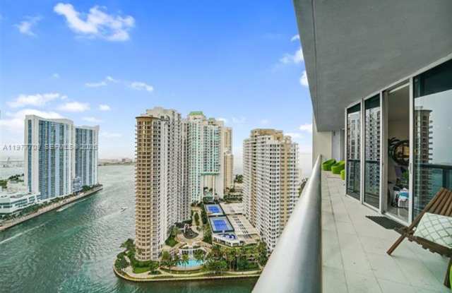 495 Brickell Ave # 2804 (A11977709)