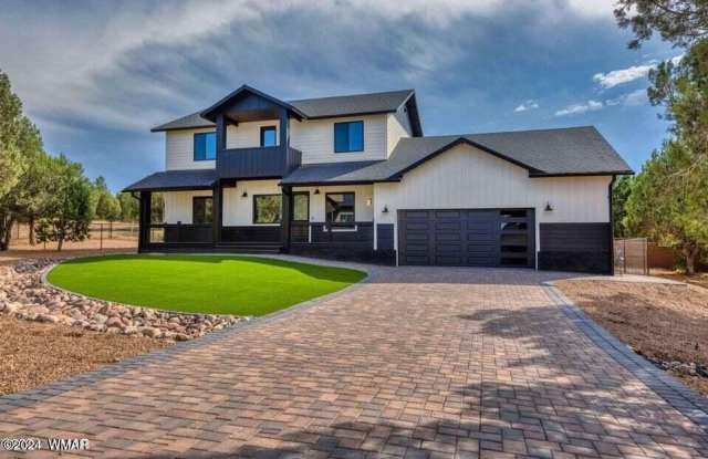 4910 W Mountain Hollow Loop