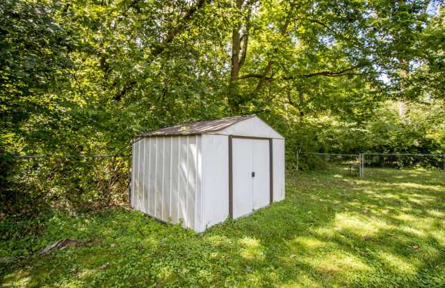 3 bed, 2 bath Home