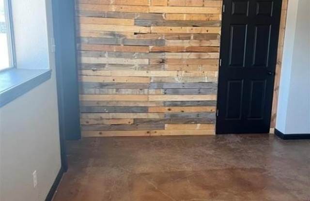 1015 Goodnight Boulevard