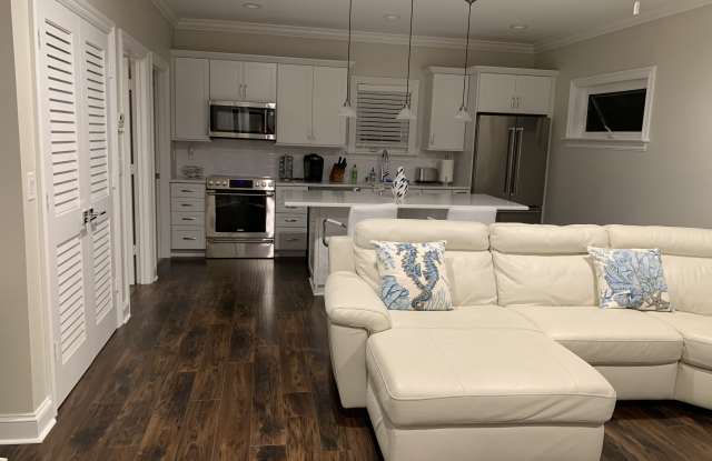 470-b Se St Lucie Blvd