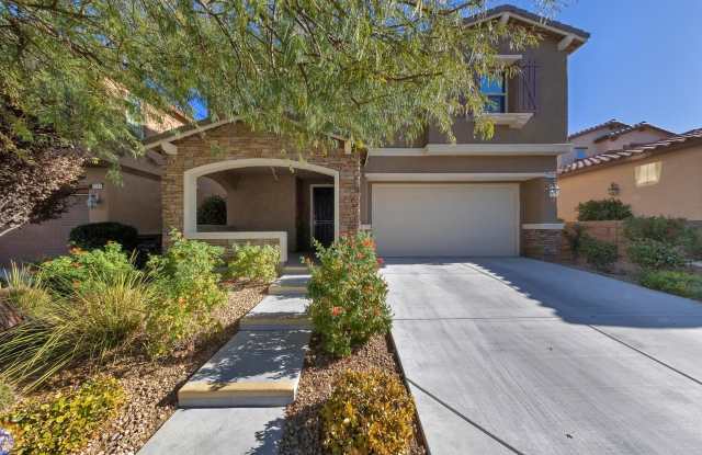 GATED COMMUNITY, 4 BEDROOM W/ POOL  CASITA W/ COVERED ENTERTAING AREA, OUTDOOR FIREPLACE AND TV