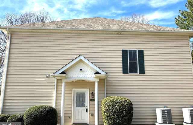 22571 CHICKADEE CIRCLE