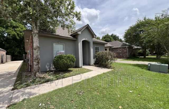 5557 Arialo Dr.