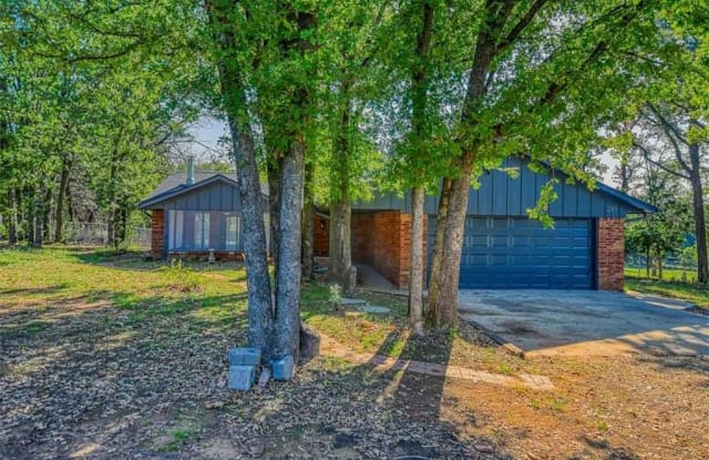 211 Bumgarner Avenue - 211 Bumgarner Avenue, Norman, OK 73026