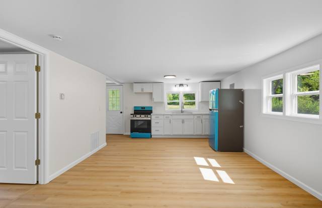 9358 North Saginaw Road