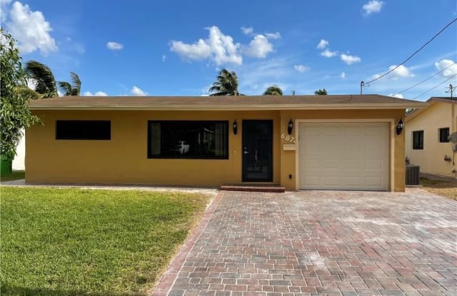 6874 NW 26th St - 6874 Northwest 26th Street, Sunrise, FL 33313